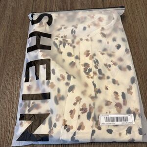 SHEIN Multicolor Patterned Top